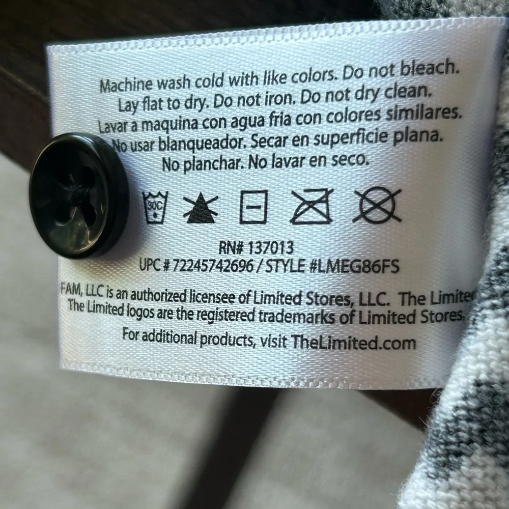 The Limited - Black and White One Button Wrap (Bobeau) Cardigan - Large - Picture 12 of 12